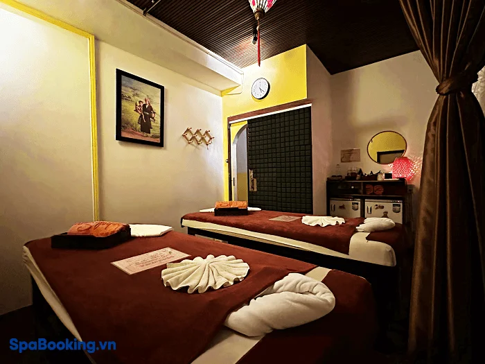 Enjoy the best spa in Hoi An at Herbal Spa's massage treatment 