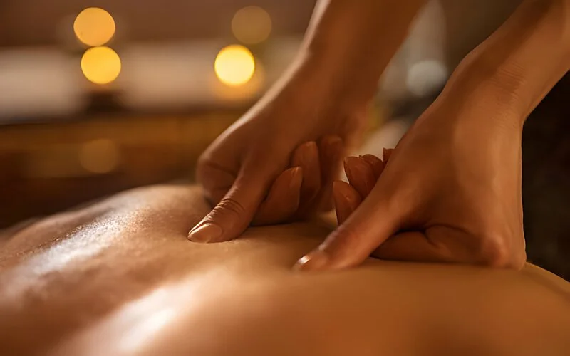 Shiatsu massage - Traditional Japanese body massage