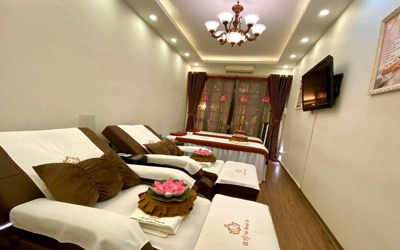 Sen Viet foot massage in Hanoi