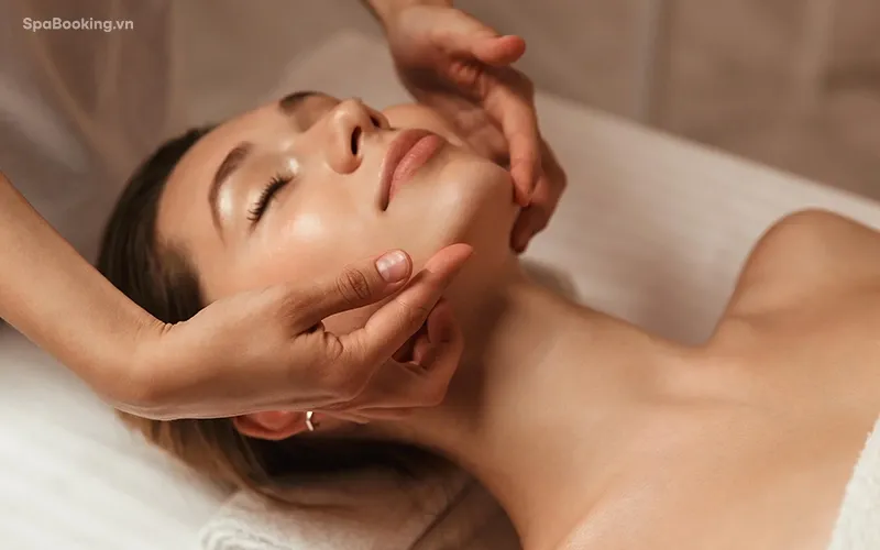 Best facial services by skilled therapists in Hoi An.