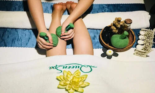 Massage chân tại Queen Spa mang lại cảm giác thư giãn, nhẹ nhàng và khỏe khoắn