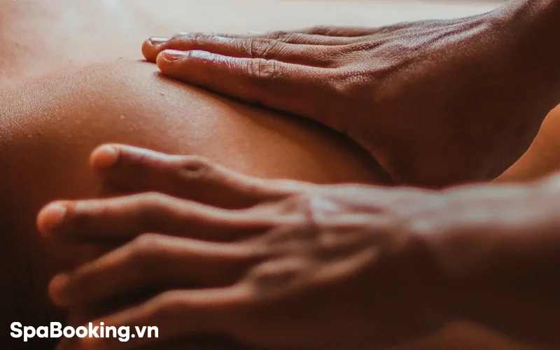 Massage là một dịch vụ nhiều du khách biết đến khi ghé thăm thành phố biển Đà Nẵng